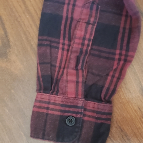 Volcom Button-up Flannel Red Boys Size M - Picture 2 of 5